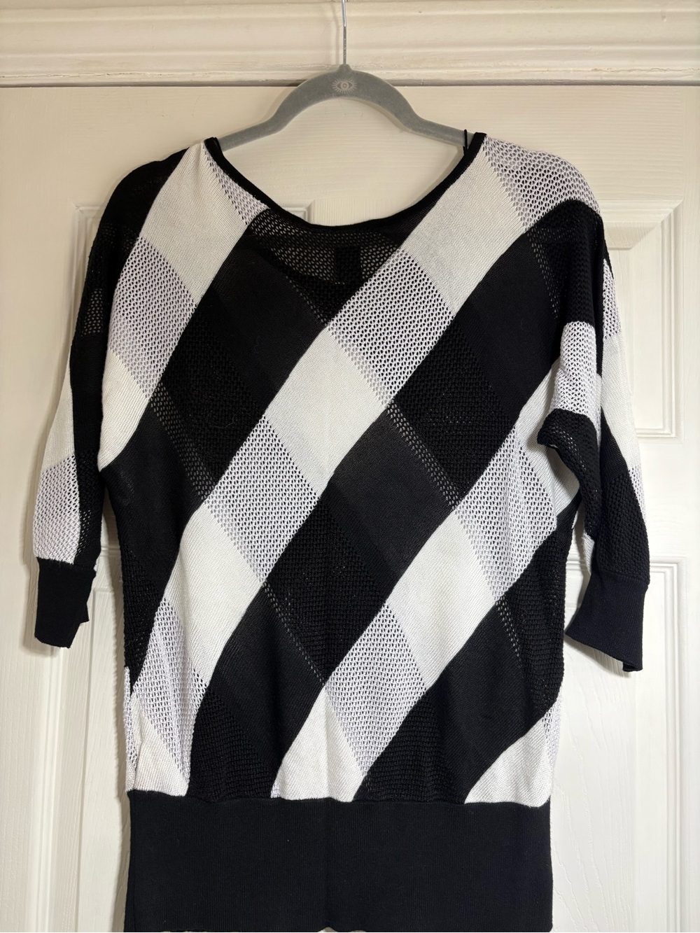 White House Black Market Black & White Argyle Scoop-Crew Knit Sweater